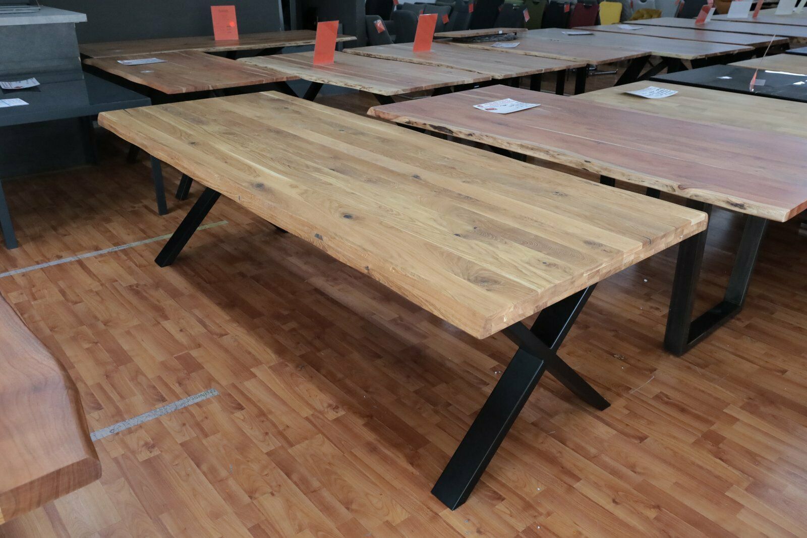 Esstisch + Eiche Massivholz + Baumkante + Verschieden Gestelle + 180 c – möbel-outlet-24